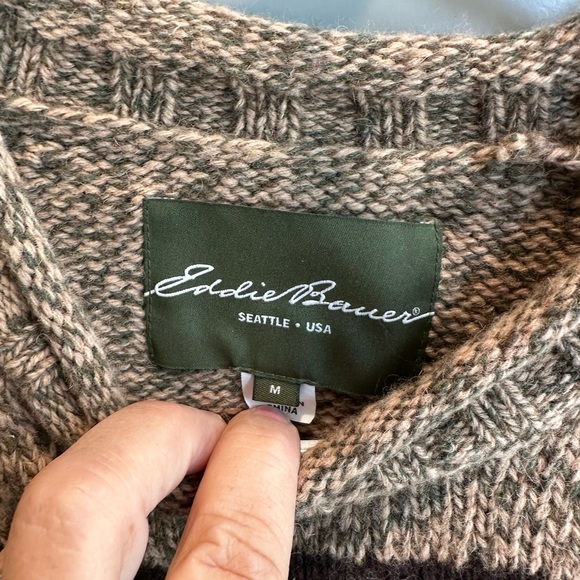 Eddie Bauer Beige and Red Crewneck Sweater - Picture 2 of 5